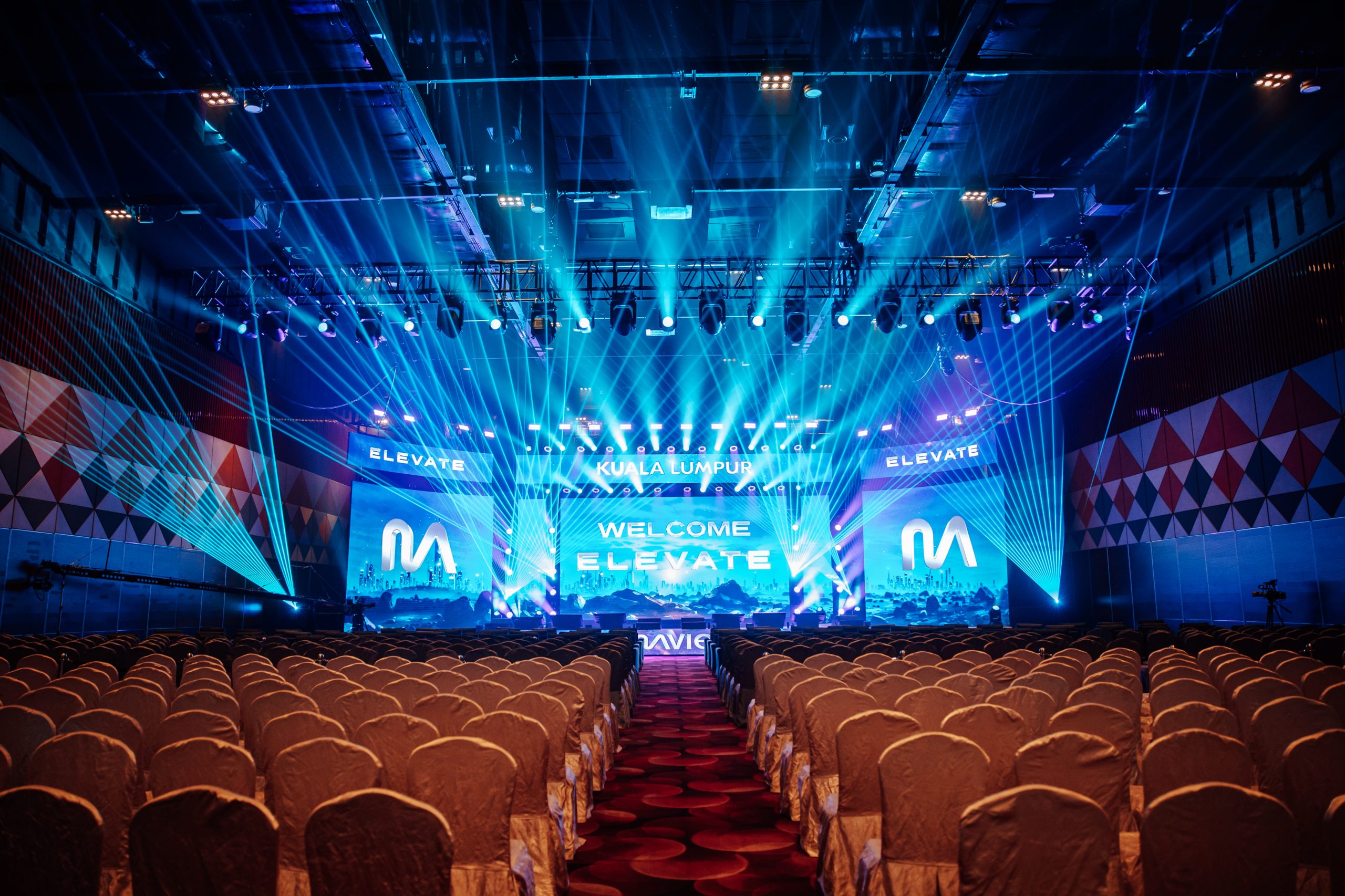 LED screens & visual display
