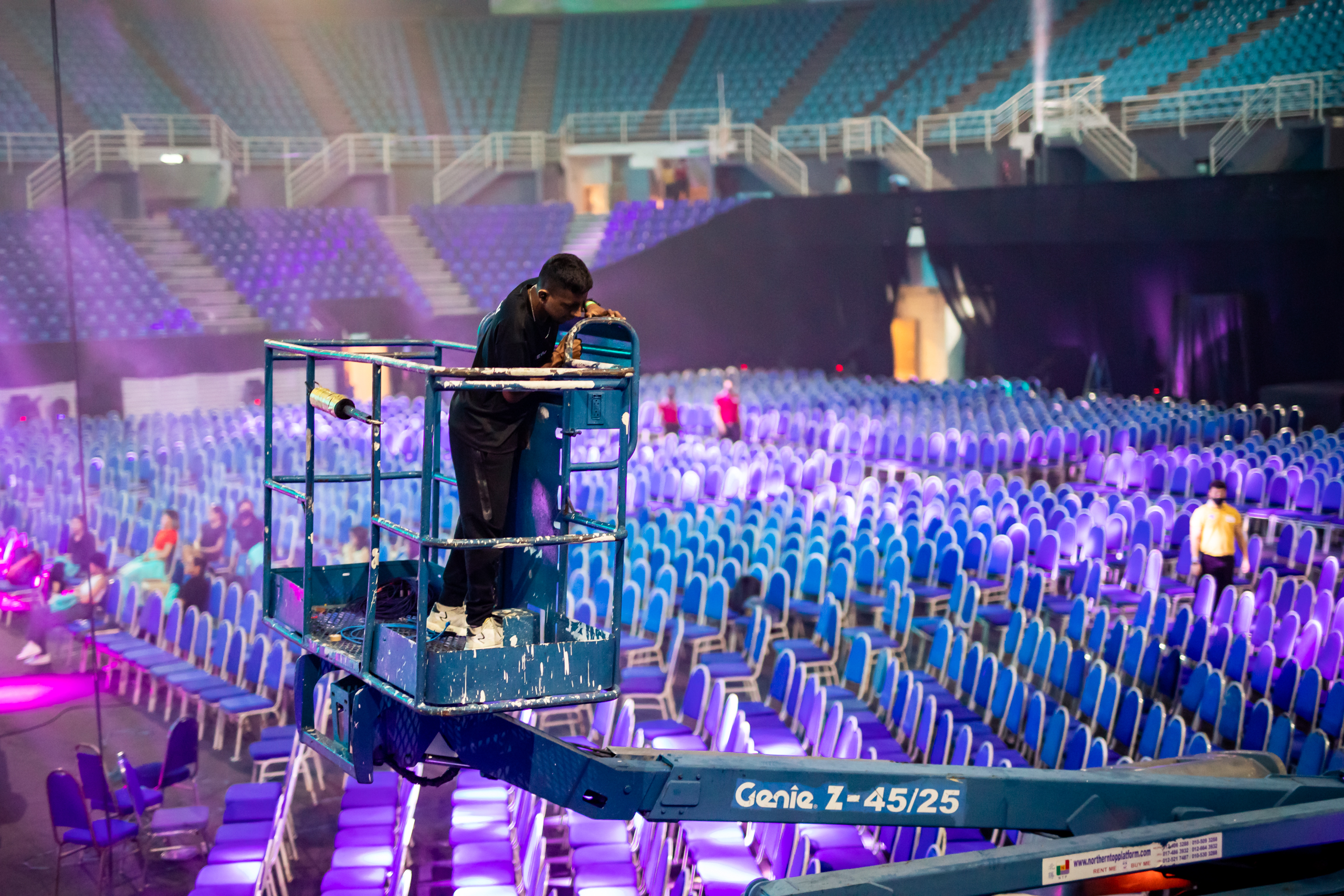 Large-format LED rigging and trussing Malaysia