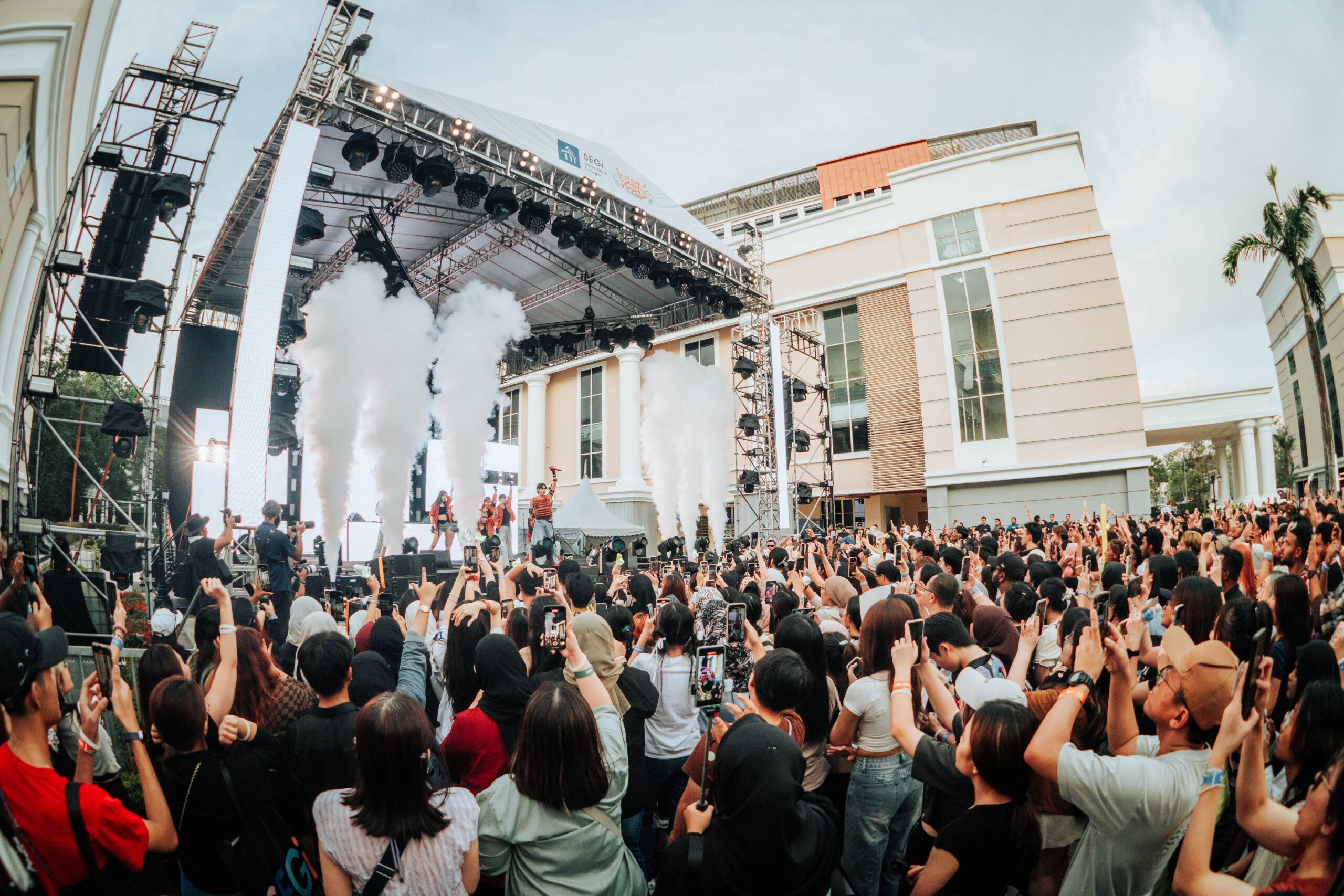 IP65 weatherproof LED screen rental Malaysia